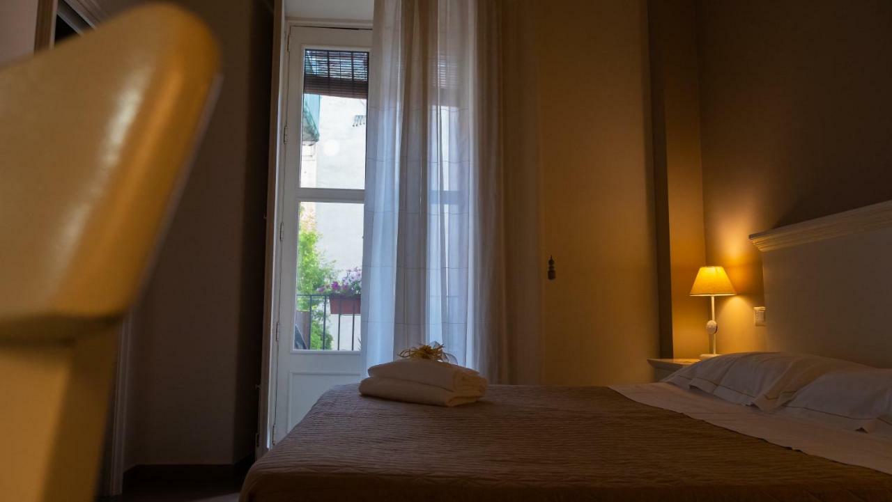 B&B Antico Corso カターニア エクステリア 写真